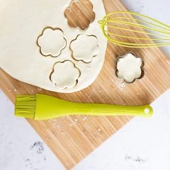 Colourworks Basting Brush 25cm Silicone Green -CheapPASTRY, ICING Store CWBRUSHGRNV2 Colour Works Basting Brush 25cm Silicone Green 3