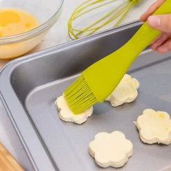 Colourworks Basting Brush 25cm Silicone Green -CheapPASTRY, ICING Store CWBRUSHGRNV2 Colour Works Basting Brush 25cm Silicone Green 4