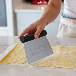 KitchenAid Stainless Steel All-Purpose Dough Cutter And Scraper Black -CheapPASTRY, ICING Store KQG050OHOBE KitchenAid Dough Cutter And Scraper 4